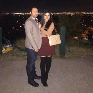 Meet your Posher, Illes